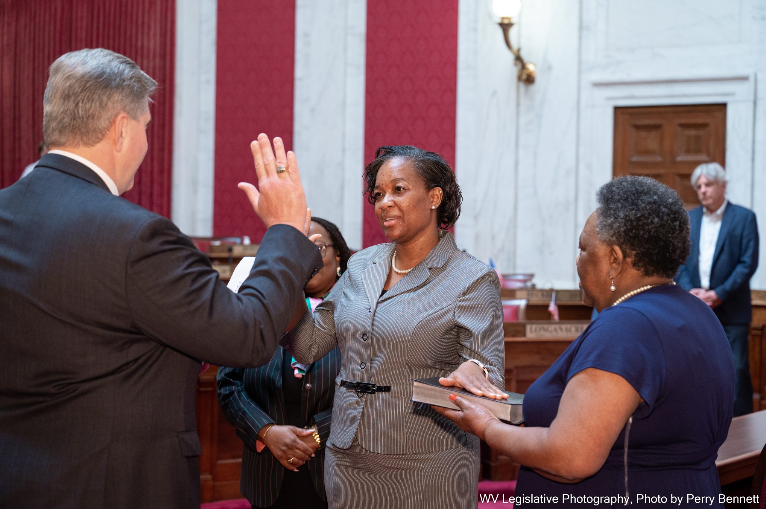 Delegate Anitra Hamilton sworn in to succeed Danielle Walker